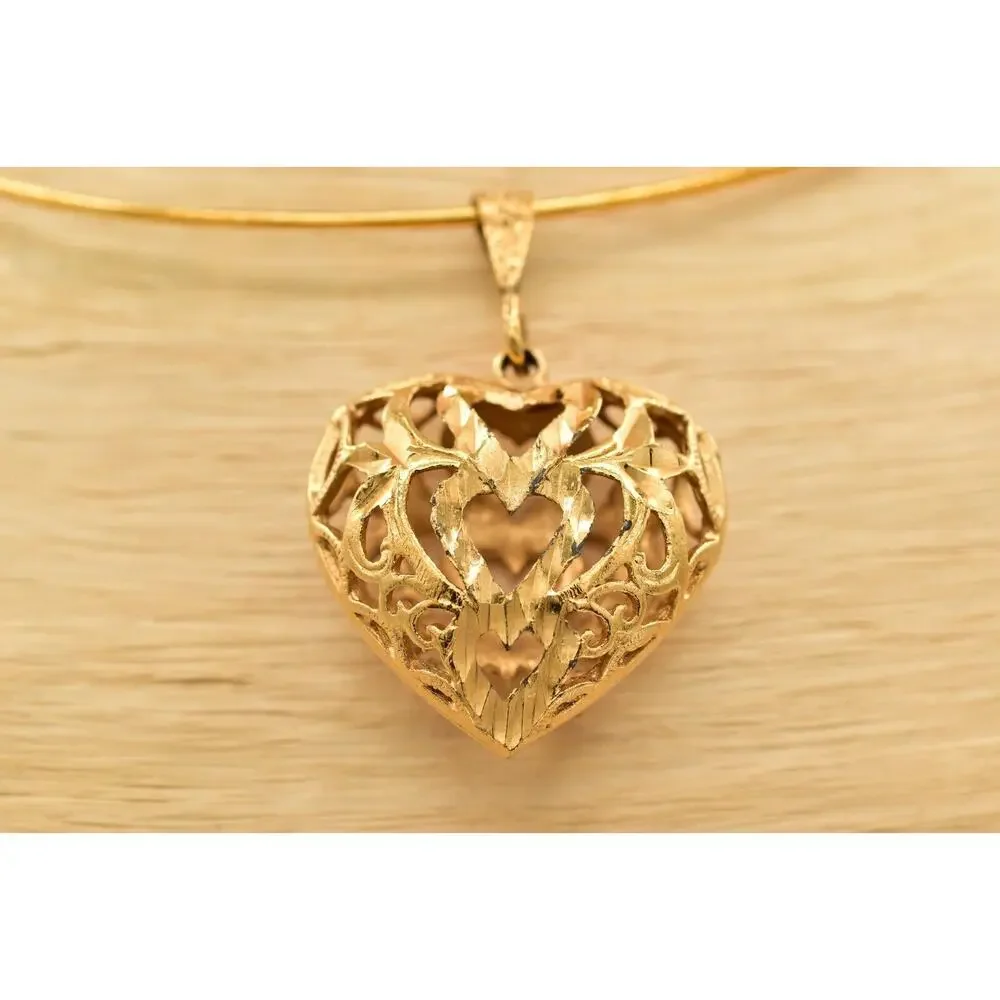 Vintage Collar Choker Necklace Filigree Heart Puffy Pendant Chunky 1980s BinA17